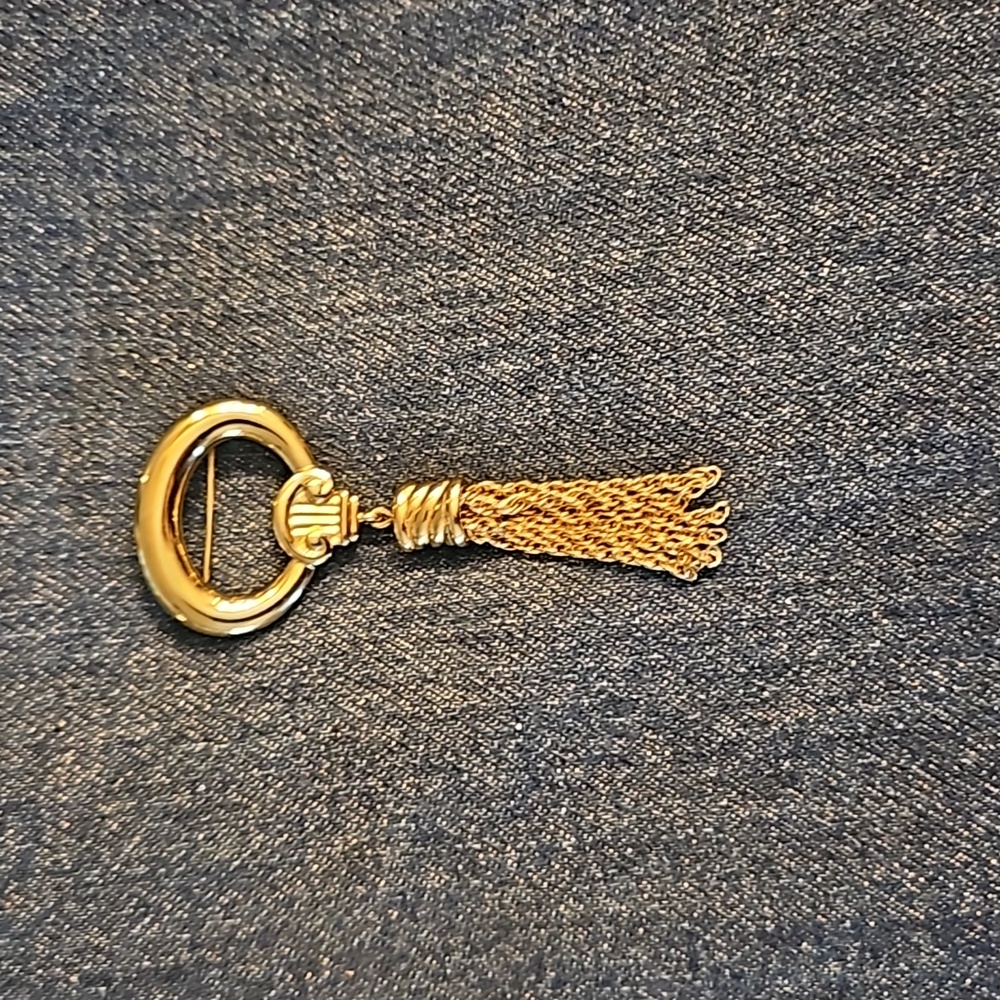 Monet Signed Brooch Large Knot Bow Chain Tassel Brushed Gold Tone 3.5" Long
